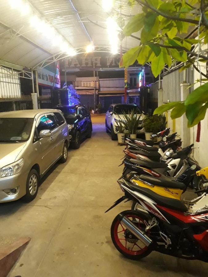 Khach San Tien Phat Ca Mau Bagian luar foto