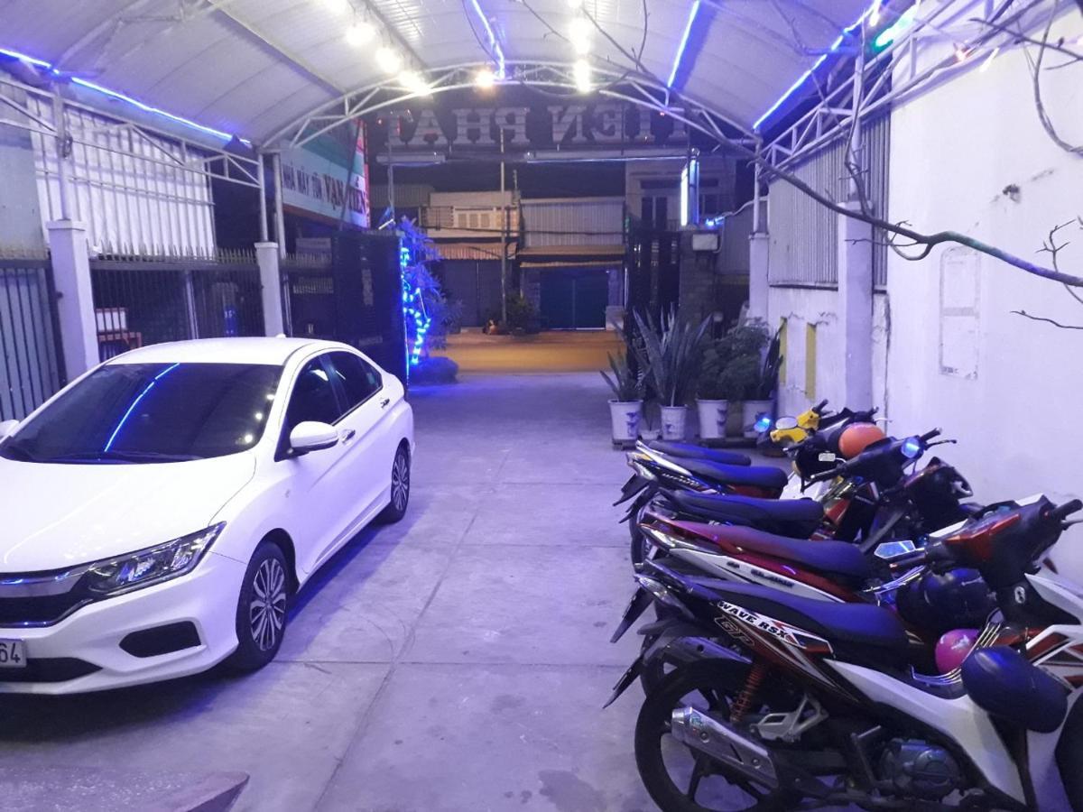 Khach San Tien Phat Ca Mau Bagian luar foto