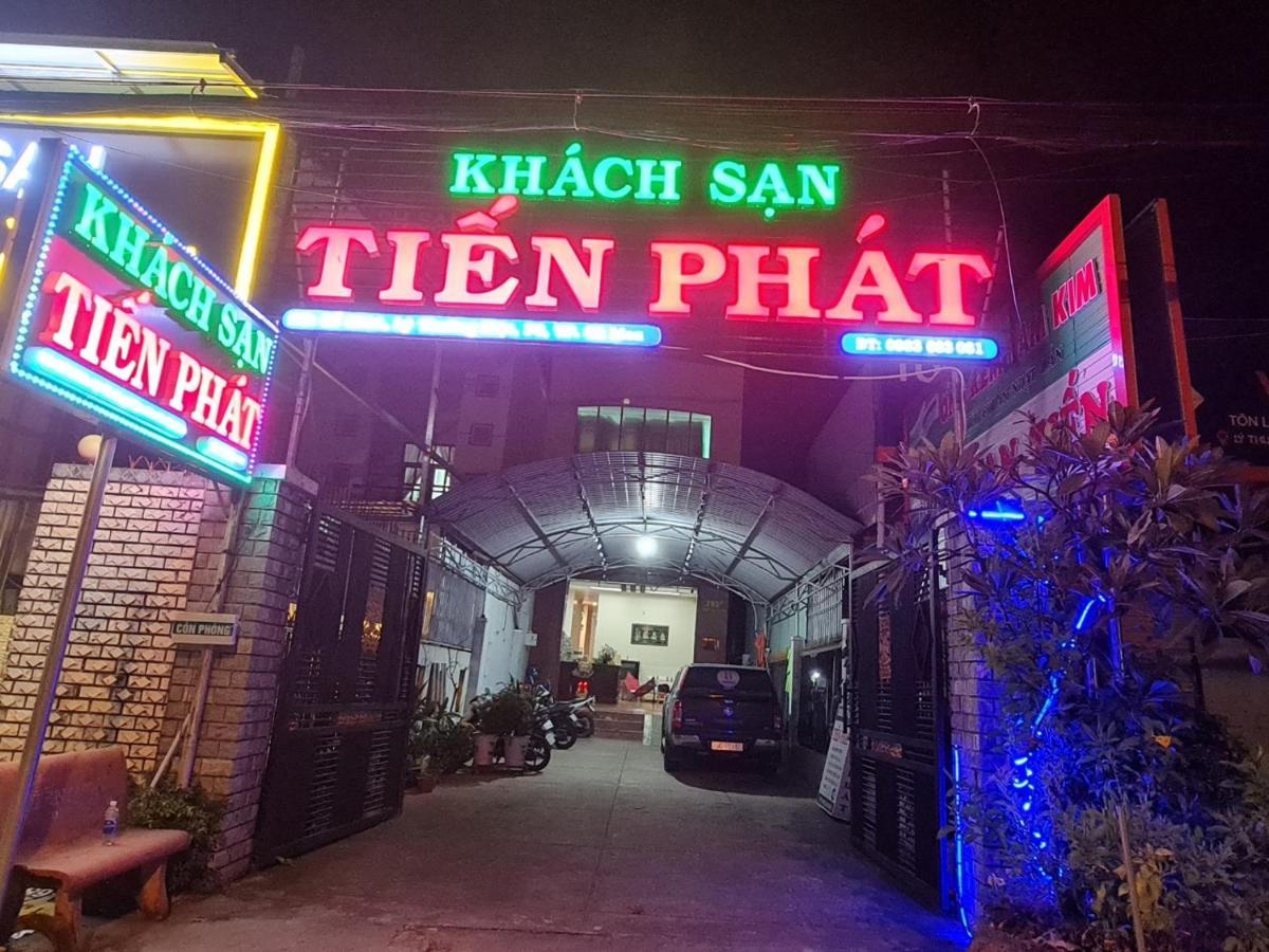 Khach San Tien Phat Ca Mau Bagian luar foto
