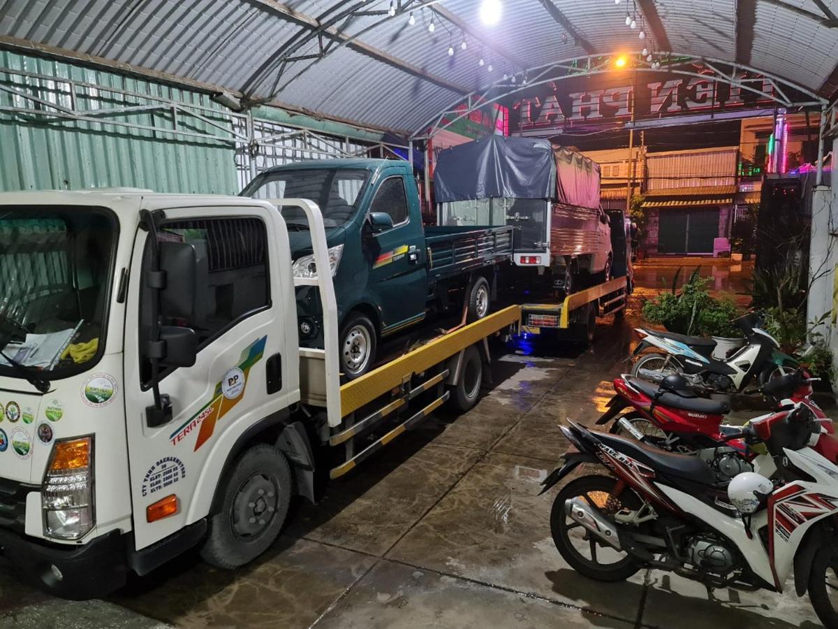 Khach San Tien Phat Ca Mau Bagian luar foto